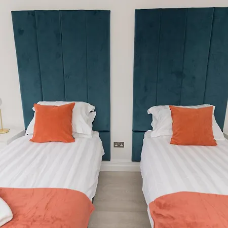 Apartamento Luxurious 2 Bed House Free Parking - Sleeps 6